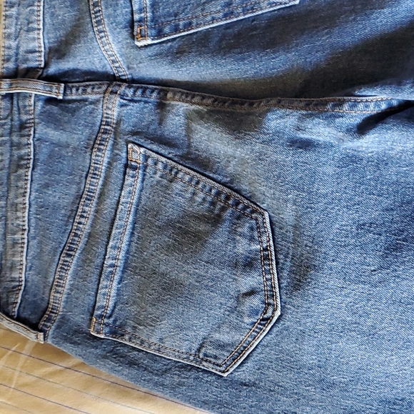 Old Navy Tall Jeans - Picture 13 of 15